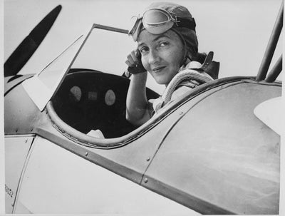 Women Pilots of the P-51 Mustang: Breaking Barriers
