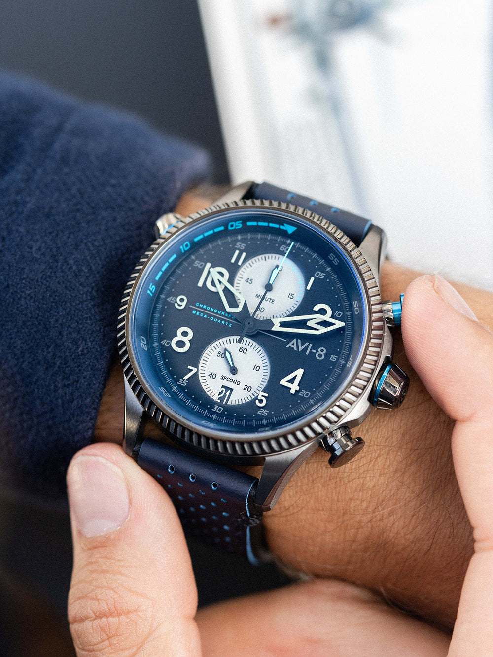 週末値引中！【美品】AVI-8 腕時計 HAWKER HUNTER クロノグラフ Amazon.com: AVI-8 Mens 45mm Hawker Hunter Retrograde